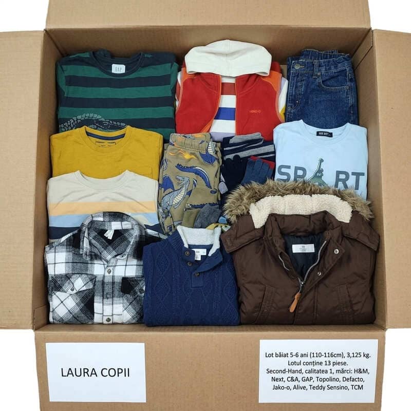Lot iarnă băiat 5-6 ani second-hand cu geacă H&M (13 piese)